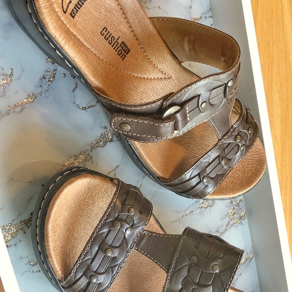 Clarks Shoes - Clarks | Hayla Young Slide Sandal